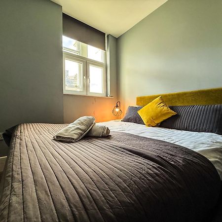 3 Bedroom Apartment In The Heart Of Newcastle - Modern - Sleeps 6 Extérieur photo